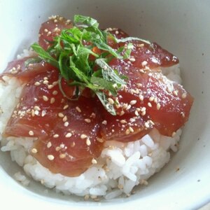 ごま油でおいしい びんちょうマグロのぶつ切り漬け丼 レシピ 作り方 By Megmako 楽天レシピ ごま油でおいしい びんちょうマグロのぶつ切り漬け丼 レシピ 作り方 By Megmako 楽天レシピ